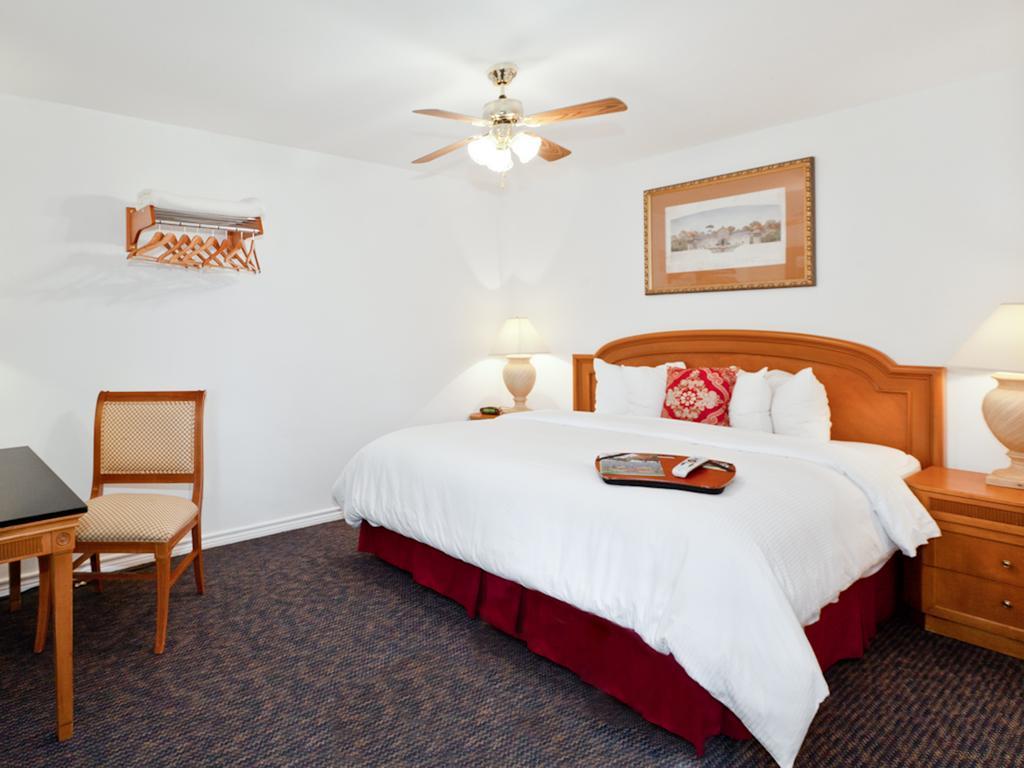 Hempstead Country Inn & Suites Ruang foto