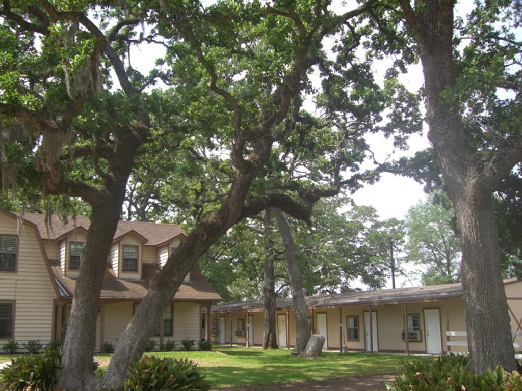 Hempstead Country Inn & Suites Bagian luar foto