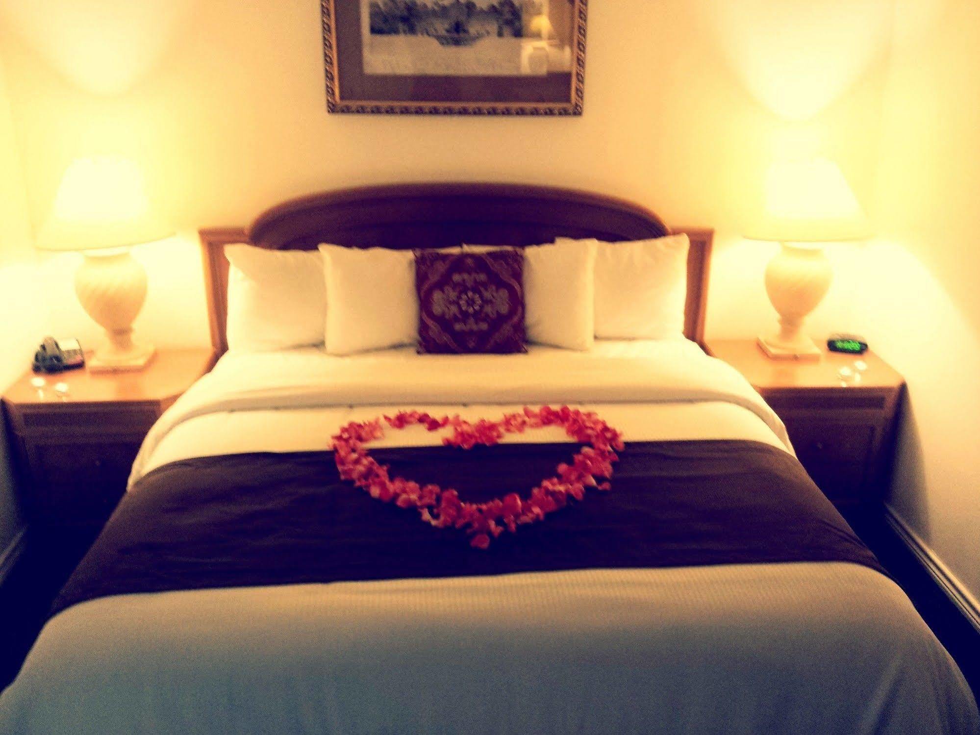 Hempstead Country Inn & Suites Bagian luar foto